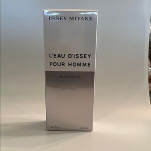 Issey Miyake L'Eau d'Issey Pour Homme - Silver and White Box
